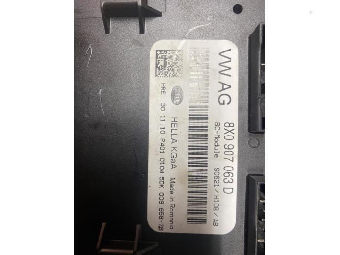 Computer Body Control van een Audi A1 (8X1/8XK) 1.4 TFSI 16V 122 2011