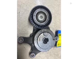 Spanner multiriem van een Mercedes-Benz A (W176) 1.6 A-200 16V 2018