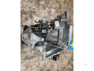 Gebruikte Versnellingsbak Ford Fiesta 5 (JD/JH) 1.25 16V Prijs € 217,80 Inclusief btw aangeboden door Autosloperij de Turk