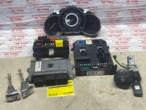 Gebruikte Kontaktslot + computer Citroen C3 (SC) 1.2 VTi 82 12V Prijs € 174,24 Inclusief btw aangeboden door Autosloperij de Turk