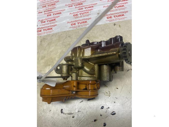 Gebruikte Oliepomp Nissan Juke (F15) 1.2 DIG-T 16V Prijs € 43,56 Inclusief btw aangeboden door Autosloperij de Turk
