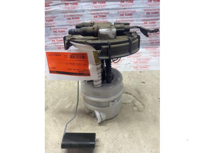 Gebruikte Benzinepomp Renault Clio IV (5R) 0.9 Energy TCE 90 12V Prijs € 36,00 Margeregeling aangeboden door Autosloperij de Turk