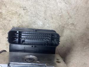 Gebruikte ABS Pomp Mercedes C (W205) C-220 2.2 CDI BlueTEC, C-220 d 16V Prijs € 87,12 Inclusief btw aangeboden door Autosloperij de Turk