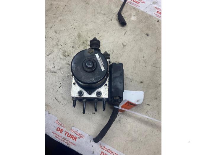 Gebruikte ABS Pomp Volkswagen Touran (1T3) 1.4 16V TSI 140 Prijs € 90,00 Margeregeling aangeboden door Autosloperij de Turk