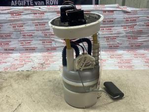 Gebruikte Benzinepomp Mini Roadster (R59) 1.6 16V Cooper Prijs € 21,78 Inclusief btw aangeboden door Autosloperij de Turk