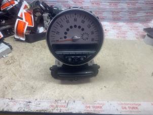 Gebruikte Radio CD Speler Mini Roadster (R59) 1.6 16V Cooper Prijs € 217,80 Inclusief btw aangeboden door Autosloperij de Turk