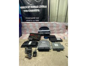 Gebruikte Contactslot + computer BMW 3 serie (E92) 318i 16V Prijs € 270,00 Margeregeling aangeboden door Autosloperij de Turk