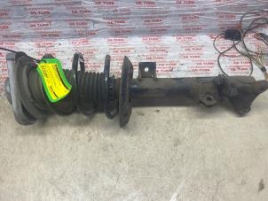 Gebruikte Schokdemper rechts-voor Mercedes CLS (C218) 250 CDI BlueEfficiency,BlueTEC, 250 d Prijs € 65,34 Inclusief btw aangeboden door Autosloperij de Turk