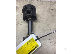 Gebruikte Zuiger Renault Megane III Grandtour (KZ) 1.5 dCi 110 Prijs € 43,56 Inclusief btw aangeboden door Autosloperij de Turk