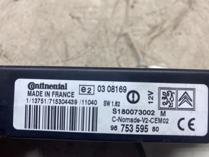 Gebruikte Bluetooth module Volkswagen Scirocco (137/13AD) 1.4 TSI 160 16V Prijs € 26,62 Inclusief btw aangeboden door Autosloperij de Turk