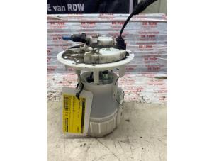 Gebruikte Benzinepomp Opel Crossland (X) 1.2 12V Euro 6 Prijs € 54,00 Margeregeling aangeboden door Autosloperij de Turk