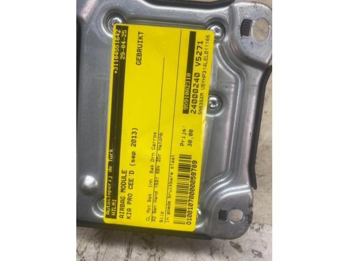 Gebruikte Module Airbag Kia Pro cee'd (JDB3) 1.6 GT 16V Prijs € 32,67 Inclusief btw aangeboden door Autosloperij de Turk