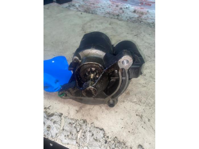 Startmotor van een Peugeot 307 (3A/C/D) 1.6 16V 2001