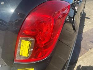Gebruikte Achterlicht rechts Opel Mokka/Mokka X 1.4 Turbo 16V Bi-fuel ecoFLEX 4x2 Prijs € 43,56 Inclusief btw aangeboden door Autosloperij de Turk