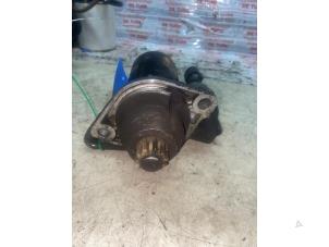 Gebruikte Startmotor Volkswagen Passat (3C2) 1.6 FSI 16V Prijs € 38,72 Inclusief btw aangeboden door Autosloperij de Turk