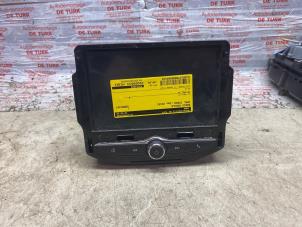 Gebruikte Radio module Opel Corsa E 1.0 SIDI Turbo 12V Prijs € 108,90 Inclusief btw aangeboden door Autosloperij de Turk