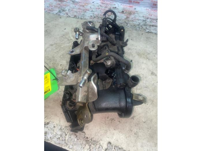 Gebruikte Spruitstuk Inlaat Renault Captur I (2R) 0.9 Energy TCE 12V Prijs € 54,45 Inclusief btw aangeboden door Autosloperij de Turk