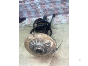 Gebruikte Schokbreker rechts-voor BMW 2 serie (F22) 220i 2.0 Turbo 16V Prijs € 82,28 Inclusief btw aangeboden door Autosloperij de Turk