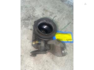 Gebruikte Gasklephuis Citroen C1 1.0 12V Prijs € 54,45 Inclusief btw aangeboden door Autosloperij de Turk