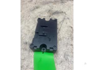 Gebruikte Bluetooth module Renault Megane III Berline (BZ) 1.4 16V TCe 130 Prijs € 26,62 Inclusief btw aangeboden door Autosloperij de Turk