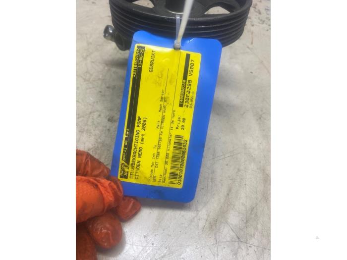 Stuurbekrachtiging Pomp van een Citroën Nemo (AA) 1.4 HDi 70 2008