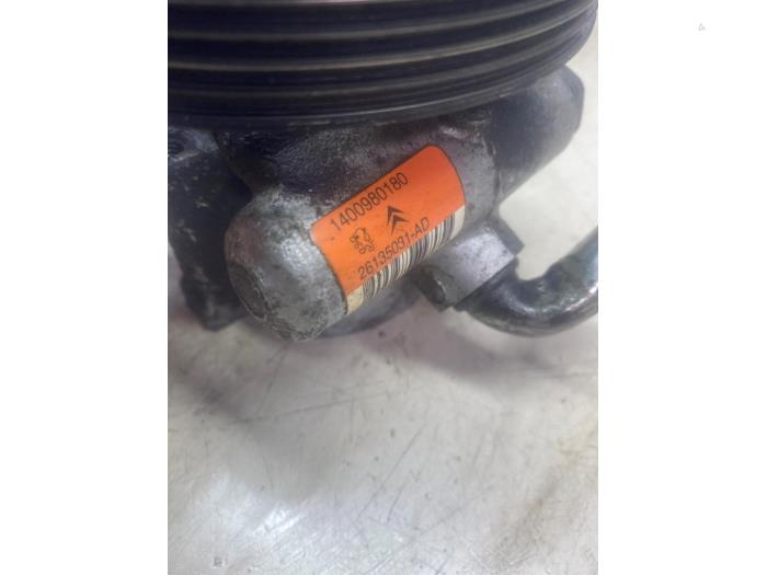 Stuurbekrachtiging Pomp van een Citroën Nemo (AA) 1.4 HDi 70 2008