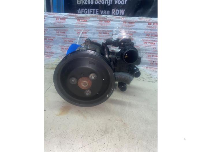 Gebruikte Servopomp BMW 3 serie Touring (E46/3) 316i 16V Prijs € 43,56 Inclusief btw aangeboden door Autosloperij de Turk