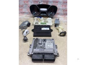 Gebruikte Contactslot + computer Ford Kuga II (DM2) 2.0 TDCi 16V 180 4x4 Prijs € 326,70 Inclusief btw aangeboden door Autosloperij de Turk