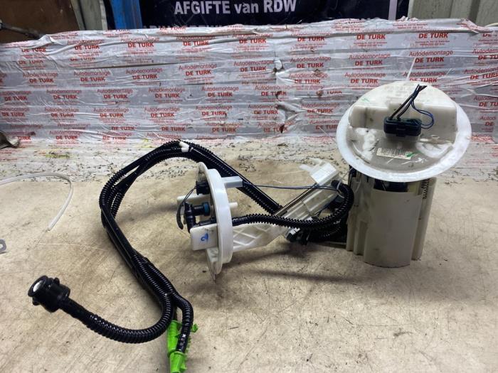 Gebruikte Tank element Pomp Mercedes C (C204) 2.2 C-220 CDI 16V BlueEfficiency 4-Matic Prijs € 82,28 Inclusief btw aangeboden door Autosloperij de Turk