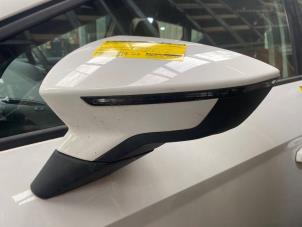 Gebruikte Spiegel Buiten links Seat Leon SC (5FC) 1.2 TSI Ecomotive 16V Prijs € 108,90 Inclusief btw aangeboden door Autosloperij de Turk