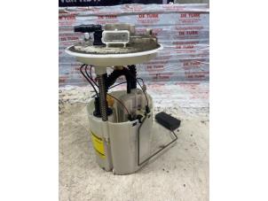 Gebruikte Benzinepomp Alfa Romeo 147 (937) 1.6 Twin Spark 16V Prijs € 32,67 Inclusief btw aangeboden door Autosloperij de Turk