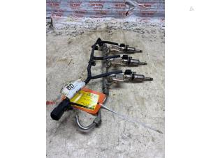 Gebruikte Injector brug Ford Fiesta 6 (JA8) 1.0 EcoBoost 12V 100 Prijs € 43,56 Inclusief btw aangeboden door Autosloperij de Turk