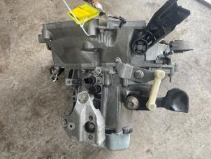 Gebruikte Versnellingsbak Peugeot 208 I (CA/CC/CK/CL) 1.0 Vti 12V PureTech Prijs € 163,35 Inclusief btw aangeboden door Autosloperij de Turk