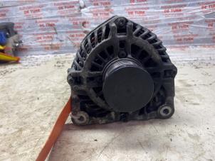 Gebruikte Dynamo Renault Megane III CC (EZ) 1.4 16V TCe 130 Prijs € 48,40 Inclusief btw aangeboden door Autosloperij de Turk