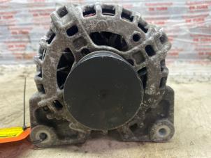 Gebruikte Dynamo Dacia Sandero II 0.9 TCE 12V Prijs € 48,40 Inclusief btw aangeboden door Autosloperij de Turk