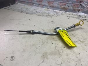 Gebruikte Peilstok Olie Nissan Juke (F15) 1.2 DIG-T 16V Prijs € 30,25 Inclusief btw aangeboden door Autosloperij de Turk