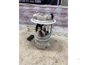 Gebruikte Benzinepomp Opel Corsa F (UB/UH/UP) 1.2 12V 75 Prijs € 96,80 Inclusief btw aangeboden door Autosloperij de Turk