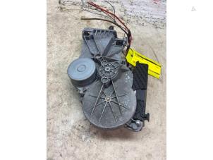 Gebruikte Achterklep motor Mercedes C Estate (S205) C-220 CDI BlueTEC, C-220 d 2.2 16V Prijs € 84,70 Inclusief btw aangeboden door Autosloperij de Turk