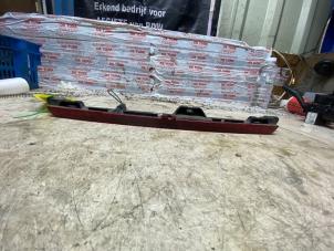 Gebruikte Extra Remlicht midden Mercedes A (W176) 2.0 A-250 Turbo 16V Prijs € 48,40 Inclusief btw aangeboden door Autosloperij de Turk