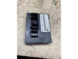 Gebruikte Comfort Module Volkswagen Scirocco (137/13AD) 2.0 TSI 16V Prijs € 42,35 Inclusief btw aangeboden door Autosloperij de Turk