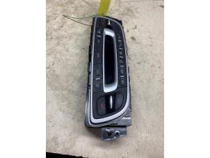 Gebruikte Kachel Bedieningspaneel Renault Megane III Coupe (DZ) 1.4 16V TCe 130 Prijs € 24,20 Inclusief btw aangeboden door Autosloperij de Turk