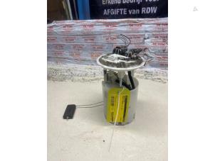 Gebruikte Benzinepomp Renault Megane III Coupe (DZ) 1.4 16V TCe 130 Prijs € 43,56 Inclusief btw aangeboden door Autosloperij de Turk