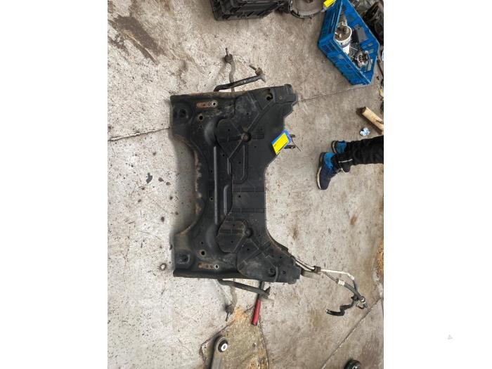 Gebruikte Subframe Opel Vivaro 2.0 CDTI 122 Prijs € 145,20 Inclusief btw aangeboden door Autosloperij de Turk