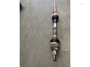 Gebruikte Steekas rechts-voor Opel Vivaro 2.0 CDTI 122 Prijs € 90,75 Inclusief btw aangeboden door Autosloperij de Turk