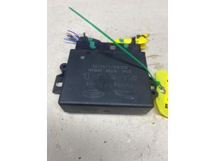 Gebruikte PDC Module Landrover Range Rover Evoque (LVJ/LVS) 2.2 SD4 16V Prijs € 54,45 Inclusief btw aangeboden door Autosloperij de Turk