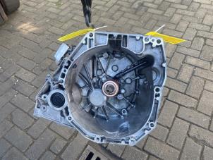Gebruikte Versnellingsbak Renault Kadjar (RFEH) 1.3 TCE 140 FAP 16V Prijs € 363,00 Inclusief btw aangeboden door Autosloperij de Turk