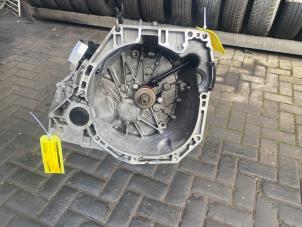 Gebruikte Versnellingsbak Renault Kadjar (RFEH) 1.2 Energy TCE 130 Prijs € 726,00 Inclusief btw aangeboden door Autosloperij de Turk