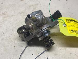 Gebruikte Hogedrukpomp Renault Captur (2R) 1.2 TCE 16V EDC Prijs € 302,50 Inclusief btw aangeboden door Autosloperij de Turk