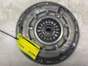 Gebruikte Vliegwiel Mercedes CLA (117.3) 1.6 CLA-180 16V Prijs € 242,00 Inclusief btw aangeboden door Autosloperij de Turk