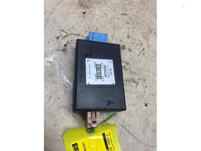 Alarm module van een Peugeot RCZ (4J) 1.6 16V THP 2011
